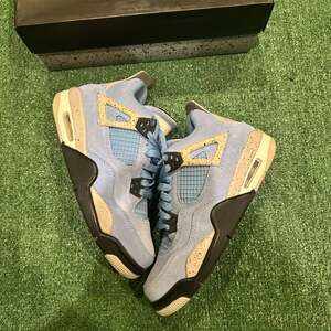 Jordan 4 GS UNC